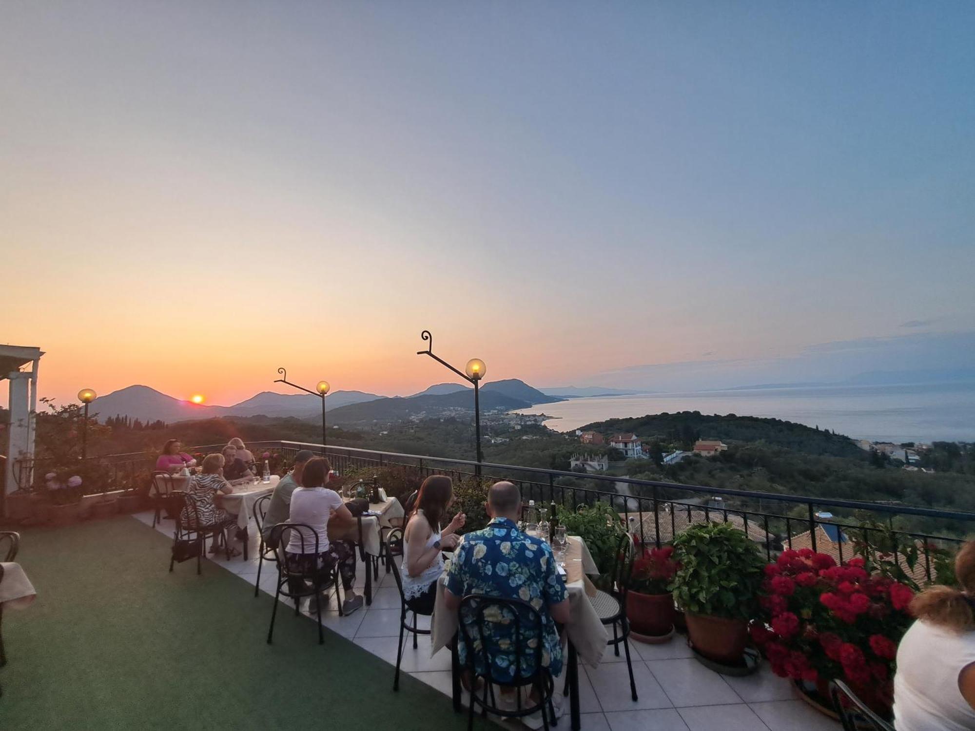 75 Steps Apartments Μεσογγή Εξωτερικό φωτογραφία