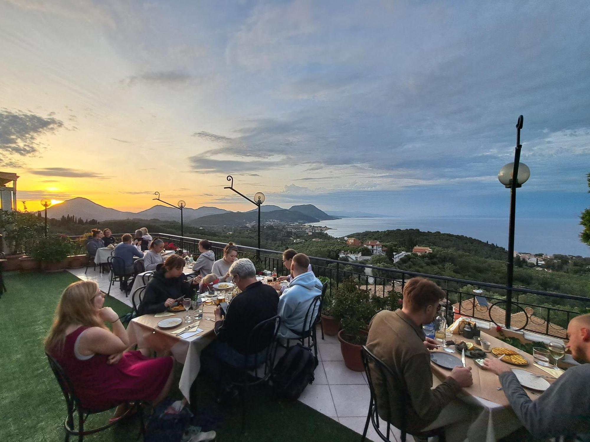 75 Steps Apartments Μεσογγή Εξωτερικό φωτογραφία