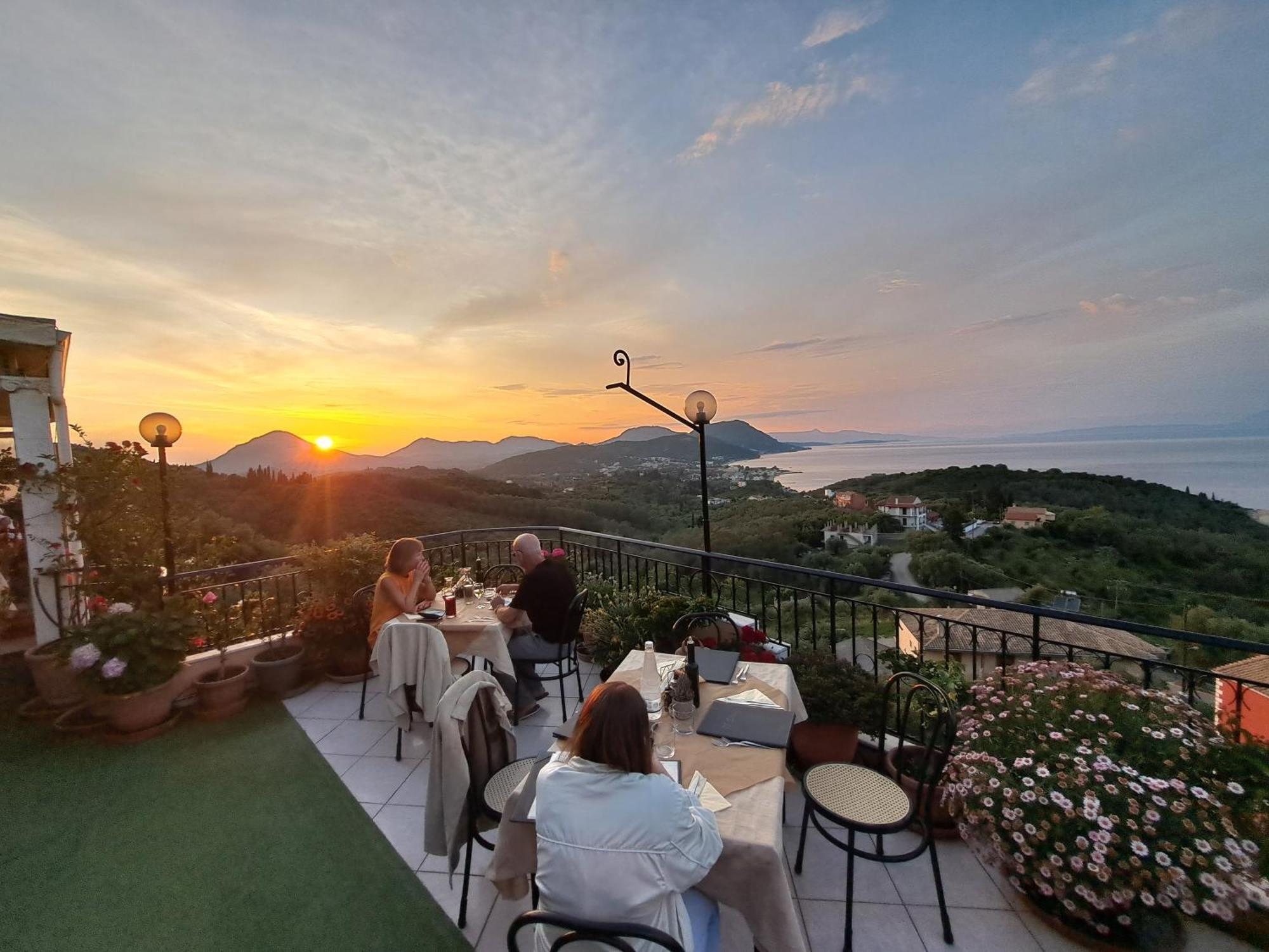 75 Steps Apartments Μεσογγή Εξωτερικό φωτογραφία