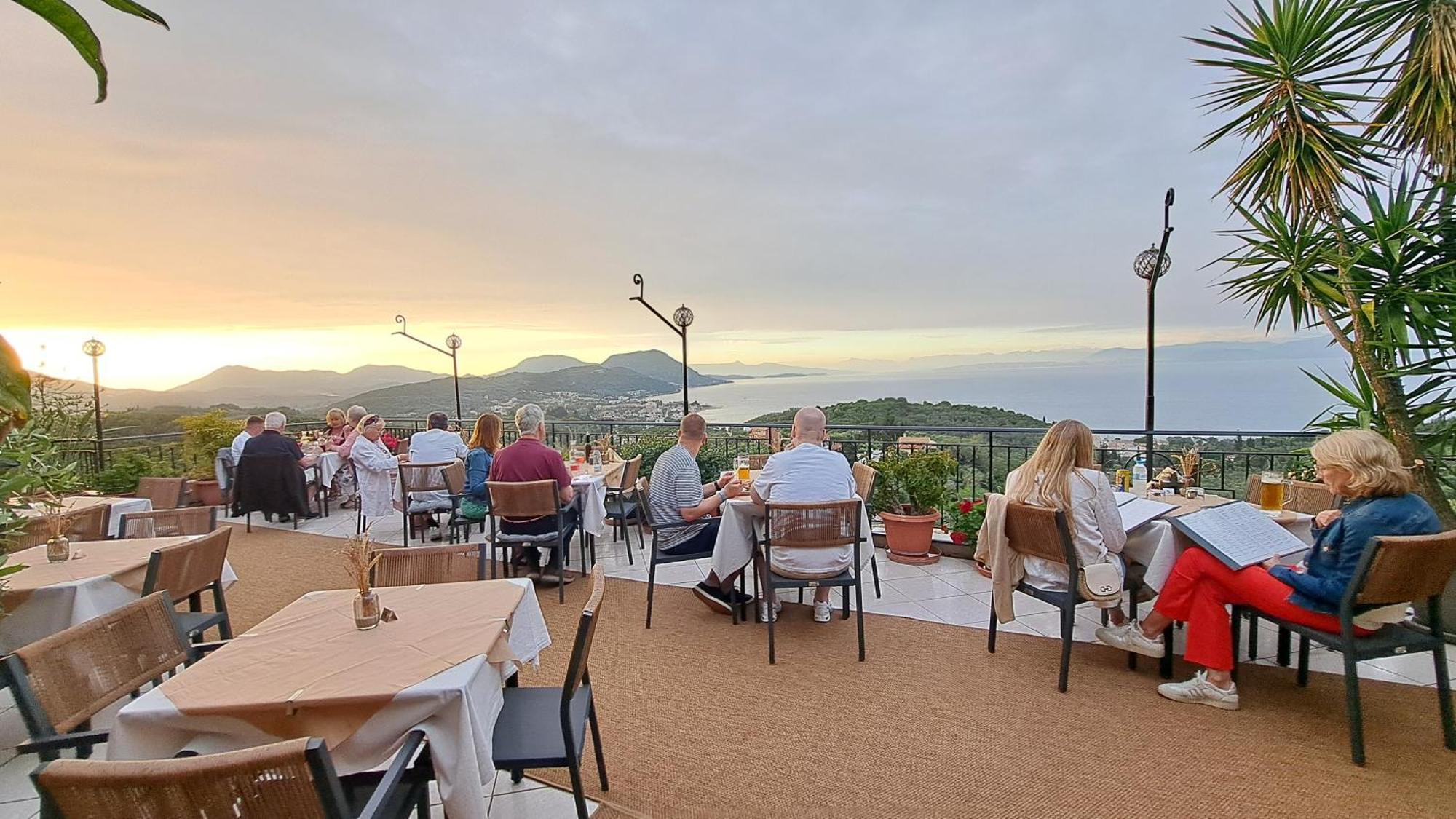 75 Steps Apartments Μεσογγή Εξωτερικό φωτογραφία